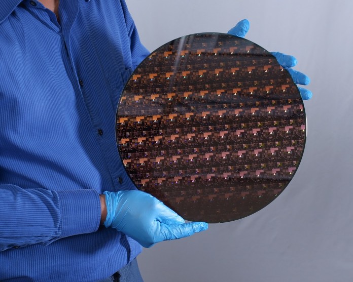 IBM presenta la primera tecnología de chip de 2 nanómetros del mundo