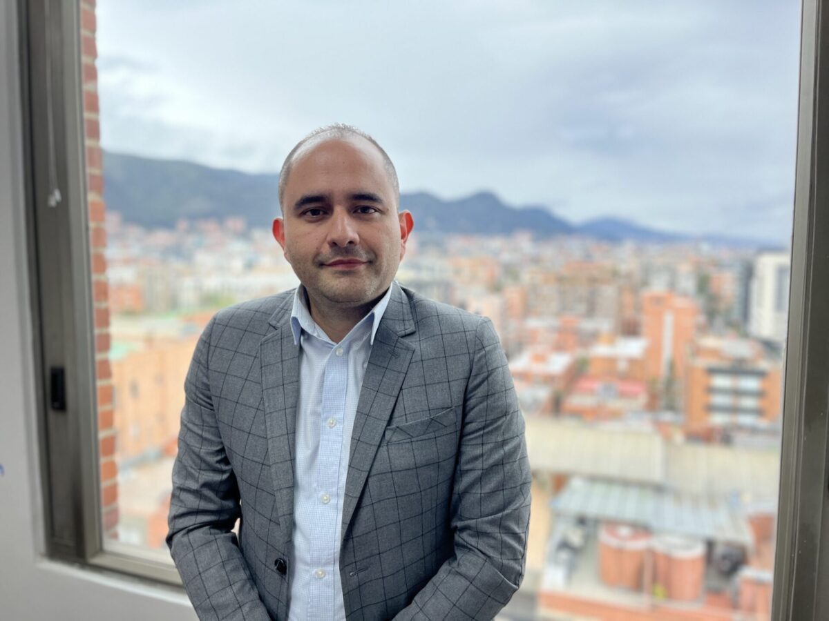 Fabio Portela - Licencias OnLine