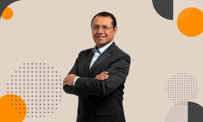 Hiram Monroy, Gerente de Comercial para AMD Hispanoamérica.