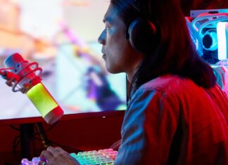Según estudio, los más jóvenes pasan más tiempo jugando videojuegos que en redes sociales