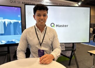 Las pantallas interactivas de Qmaster impulsan la digitalización de espacios audiovisuales