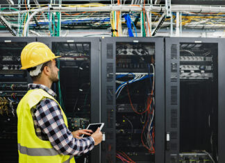 Calcule la inversión de su centro de datos con la nueva herramienta de Schneider Electric