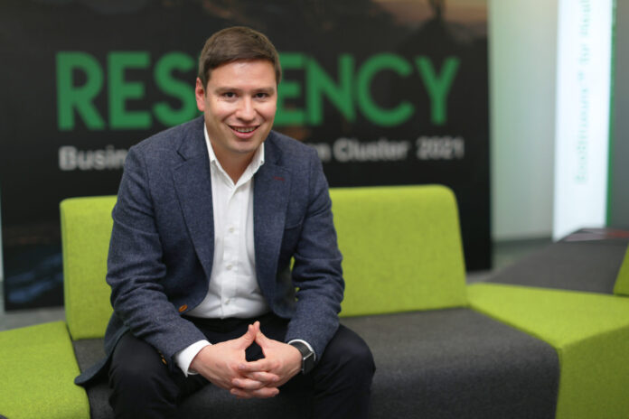 sebastian-giraldo-schneider-electric
