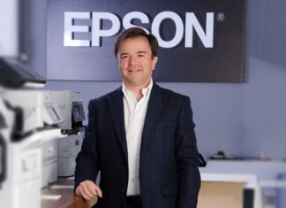 Epson fortalece su posicionamiento en el mercado de home entertainment Juan Guillermo Piñeros, Group Product Manager de Epson Colombia