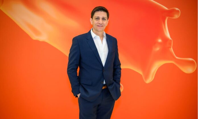 Douglas Wallace_District Sales Manager, Latin America and The Caribbean (Except Brazil)_1 (2)