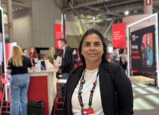 Daniela De Felice, de Licencias OnLine: “La especialización es fundamental para acompañar a los clientes en sus proyectos con Red Hat” Daniela De Felice, Brand Manager de Licencias OnLine, en Red Hat Summit 2025.