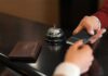 Kaspersky alerta a viajeros: ataques con IA dirigidos a huéspedes de hoteles en Latinoamérica y España Kaspersky alerta a viajeros