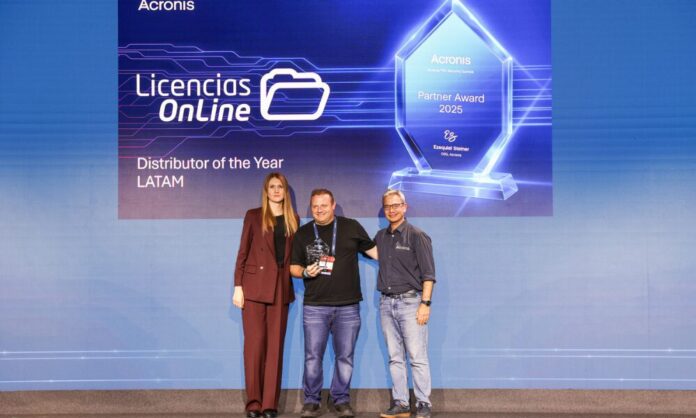 Licencias Online reconocida como distribuidor del año por Acronis Licencias Online reconocida como distribuidor del año por Acronis
