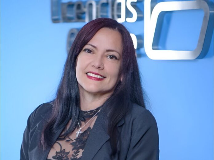 Adriana Leal, Product Manager Education de Licencias OnLine Adriana Leal, Product Manager Education de Licencias OnLine