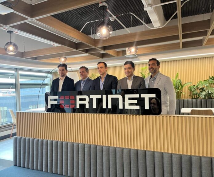 Fortinet inauguró sus nuevas oficinas en Bogotá.