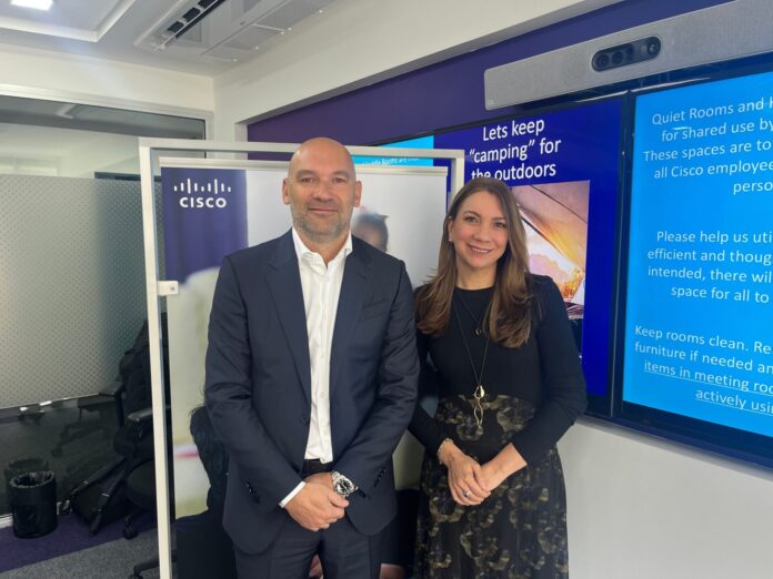 Gonzalo Valverde y Sandra Eslava, de Cisco.