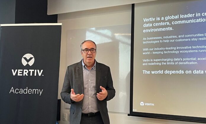 Francisco Sales, Director de Servicios de Vertiv LATAM Nicolás Cánovas