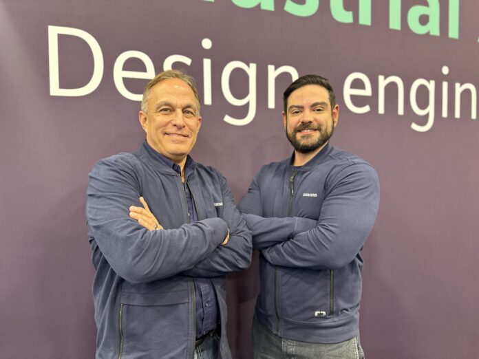 John Nixon y Tiago Ribeiro, de Siemens.