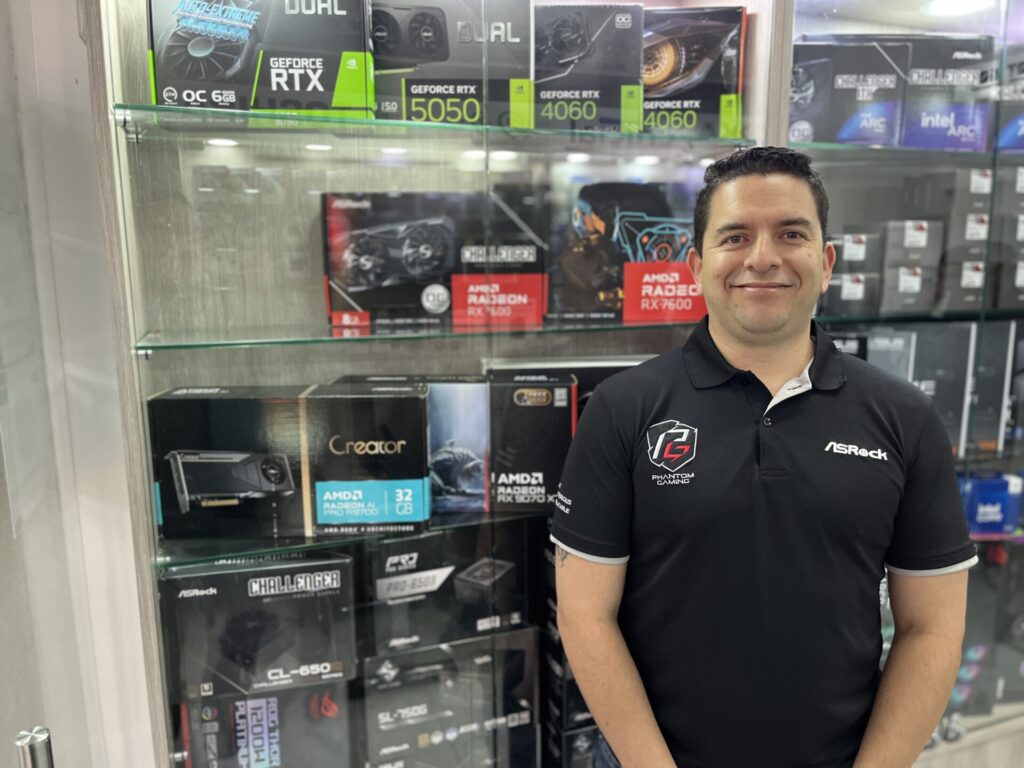  Andrés Ortiz, Marketing Manager para Latinoamérica en ASRock.