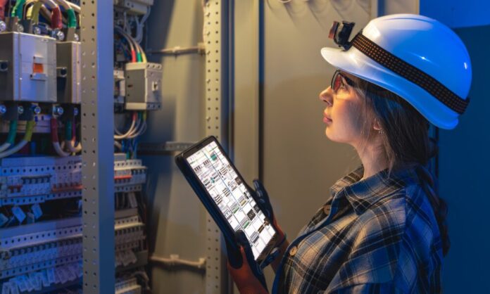 Schneider Electric Infraestructura trifásica