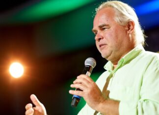 Kaspersky Next se consolida como motor de crecimiento regional Eugene Kaspersky, Fundador y CEO de Kaspersky.