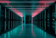 La carrera por la infraestructura de IA llega a Latinoamérica: así se diseñan los data centers del futuro a escala de Gigavatios Schneider Electric y NVIDIA anunciaron el desarrollo de modelos validados para diseñar, simular y operar centros de datos de alta capacidad, conocidos como “AI factories”.
