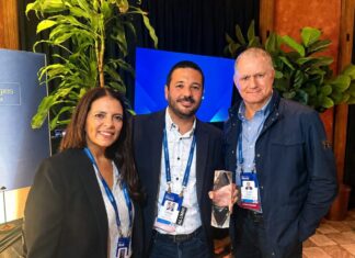 Ingram Micro acelera los negocios del canal IT en Latinoamérica impulsando la adopción de IA Daniela Rosa, VP and Country Chief Executive - Sales and Business Leader en Ingram Micro - Diego Moure, LATAM Regional Business Manager Advanced Solutions en Ingram Micro - Luis Ferez, SVP, Global Group President, Latin America en Ingram Micro.