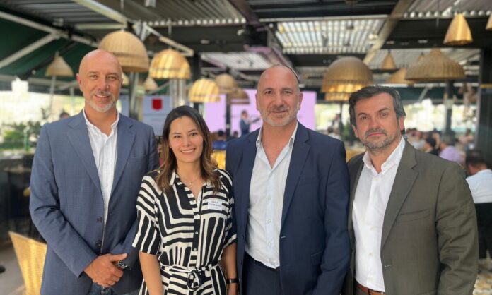Equipo de Adistec y Cohesity.