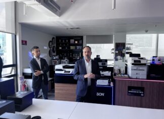 Epson transforma la impresión corporativa con “Toner Free” Ejecutivos de Epson presentaron la nueva iniciativa de la compañía.